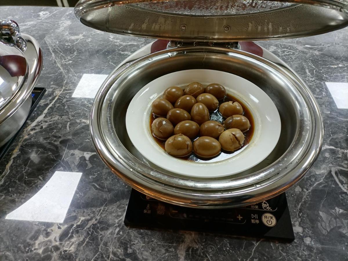 Baoying Jinling Hotel Bagian luar foto